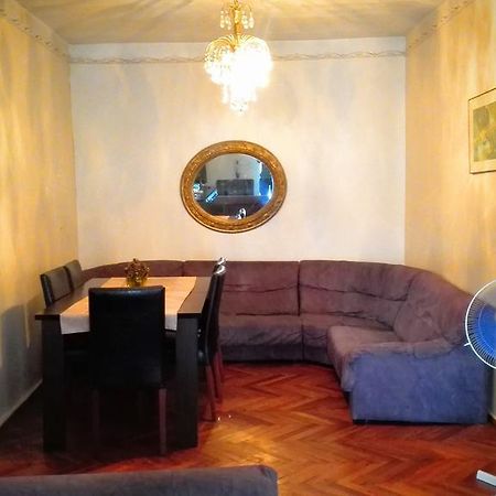 Apartment Rusudan Batoumi Extérieur photo