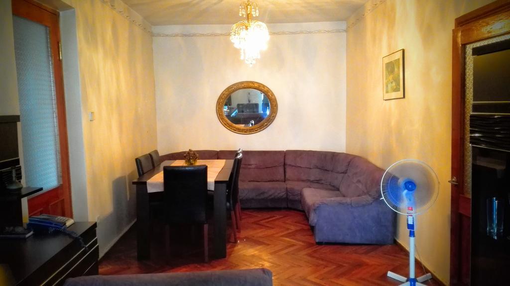 Apartment Rusudan Batoumi Extérieur photo